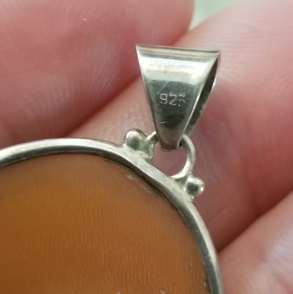 Beautiful Vintage Cameo Sterling Silver Pendant●Price is Firm - Picture 11 of 12